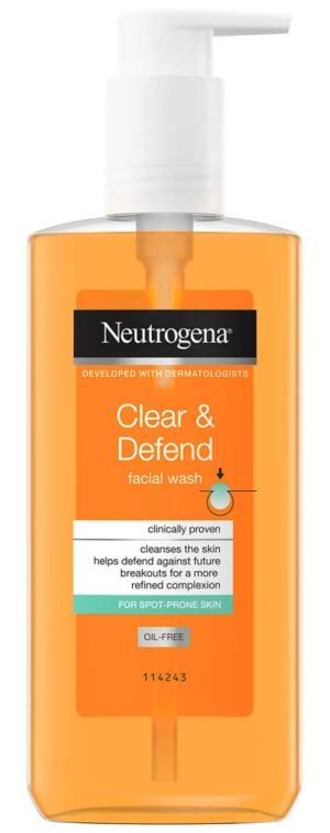 Neutrogena Deep Clean Invigorating Foam Scrub 125mL